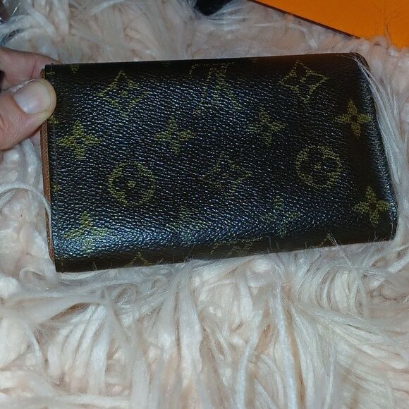 🌞  Authentic Louis Vuitton Monogram Compact Wallet - Picture 7 of 16